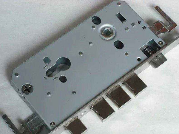 宁洱24小时上门开锁公司